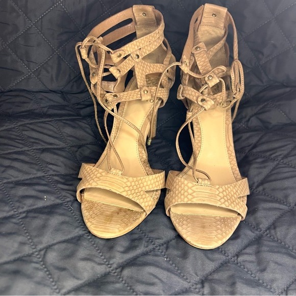 Vince Camuto Nude Snakeskin Gladiator Heels | Lace-Up Strappy Sandals Size 8.5 - Picture 3 of 9